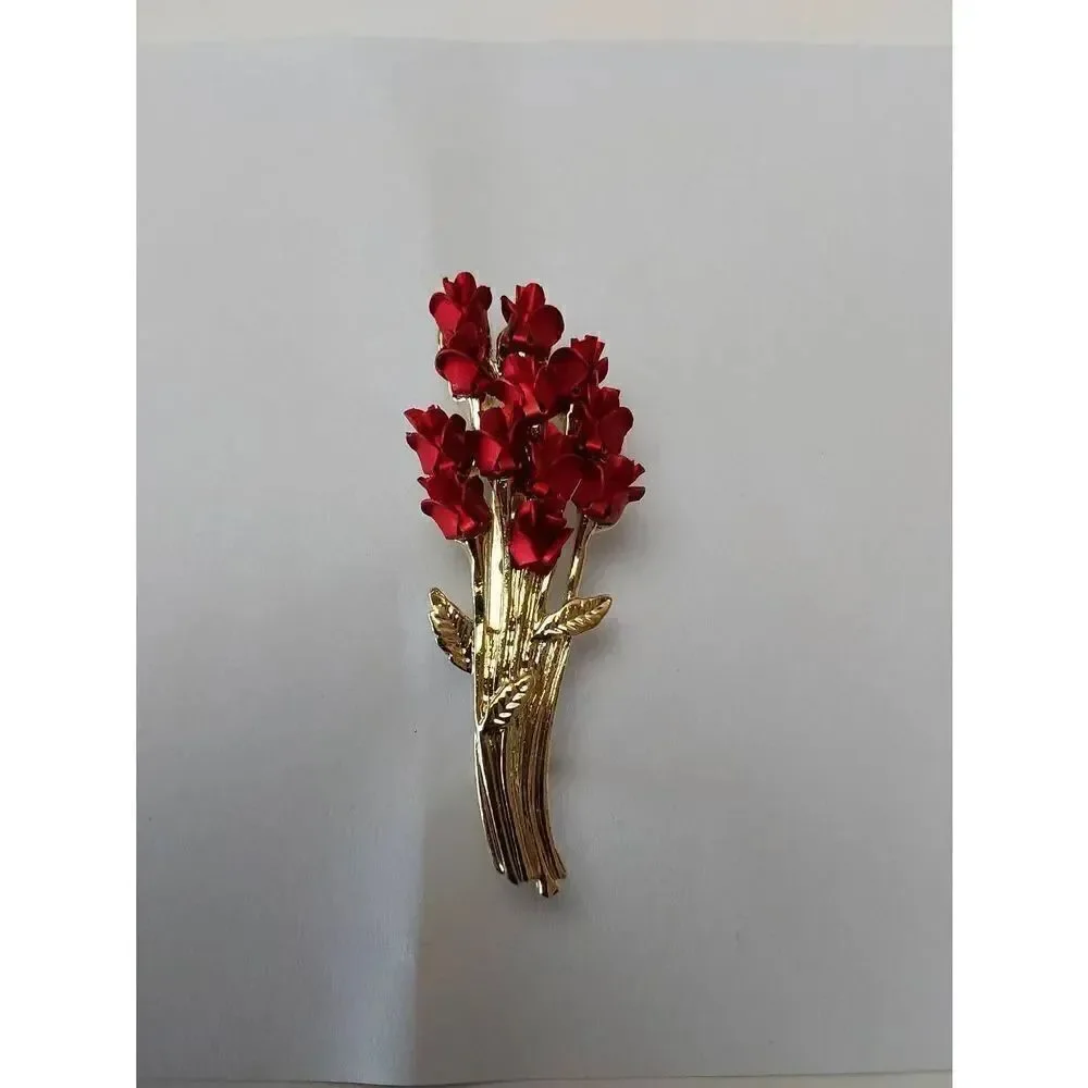 Rose bouquet brooch/pin Metal sculpture Red Gold